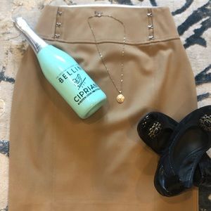 High waisted neutral pencil skirt